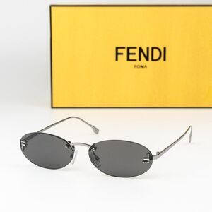 Fendi FIRST CRYSTAL Women Sunglasses Silver Grey Oval FE4075US 12A NEW AUTHENTIC